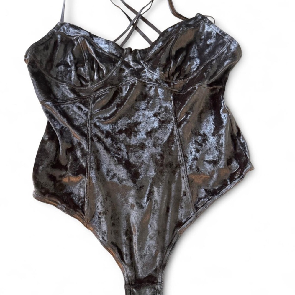 FREE PEOPLE INTIMATELY VELVETY GREEN BODYSUIT
